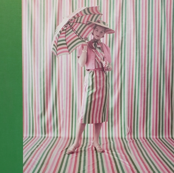 photographic retrospective of photographer Milton H.  Greene coffee table book - Picture 9 of 11